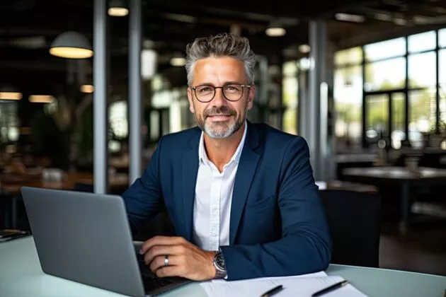 Puis-je donner des bons d’achat et cadeaux à mes salariés sans payer de charges ?