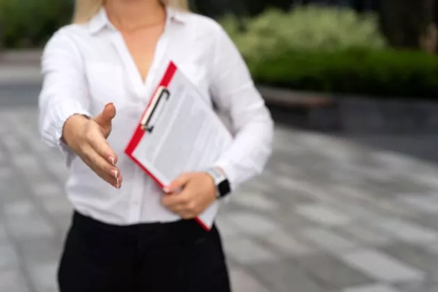 Embauche d’été : choisir le bon contrat de travail